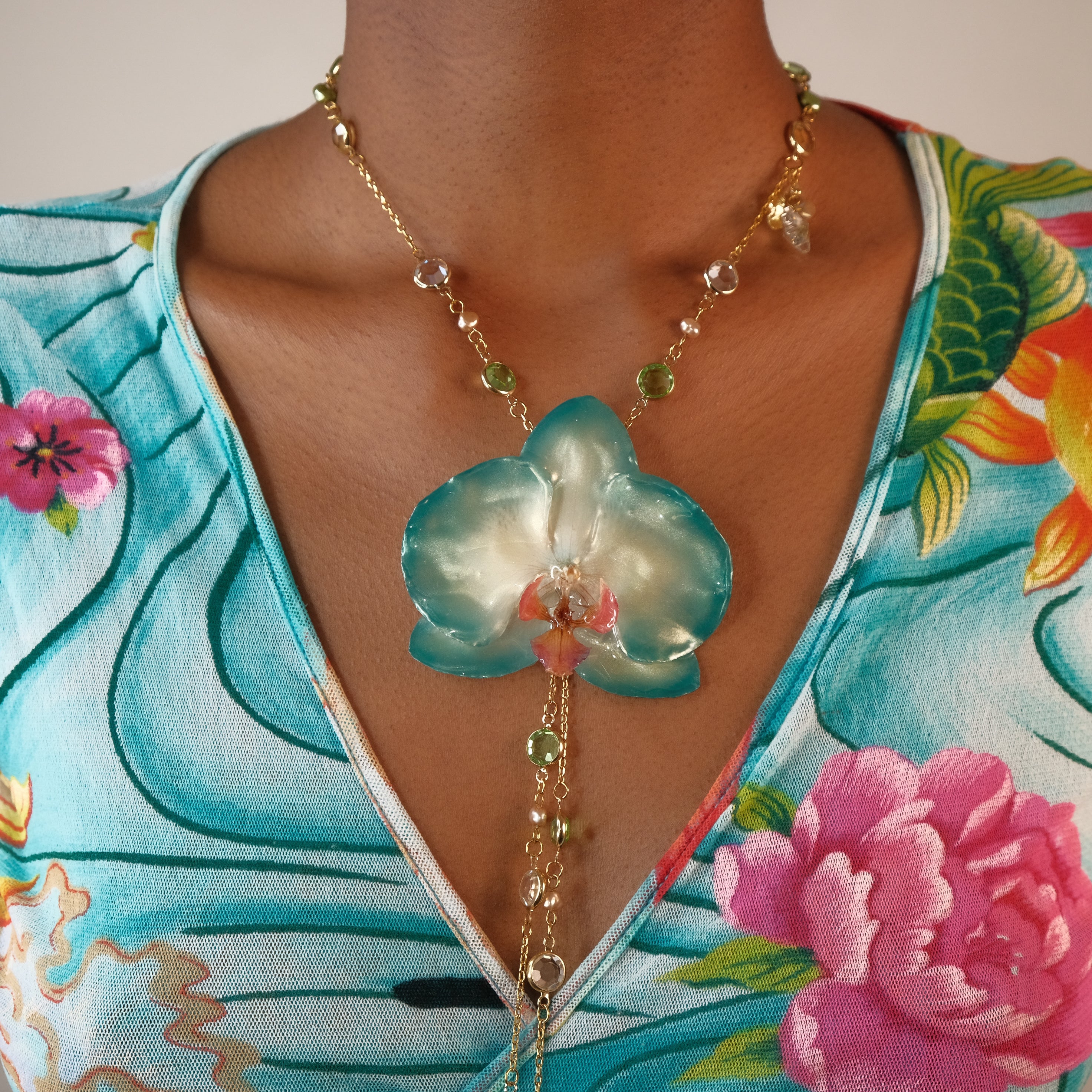 Flora Cascade Lariat