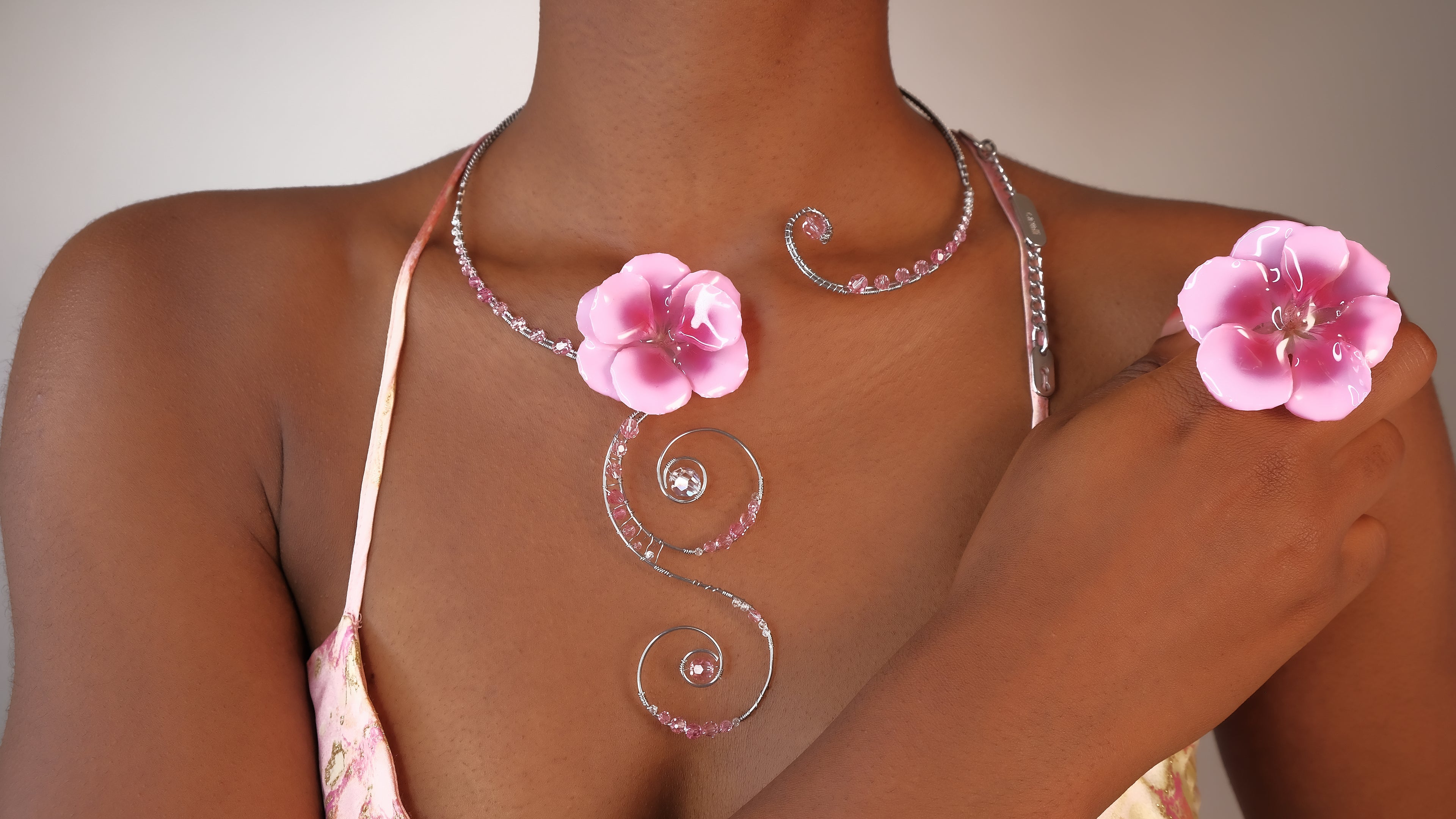 Crystal Bloom Collar