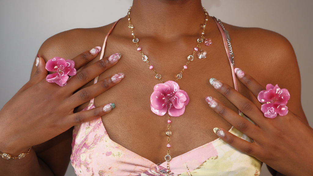 Vera Teardrop Lariat