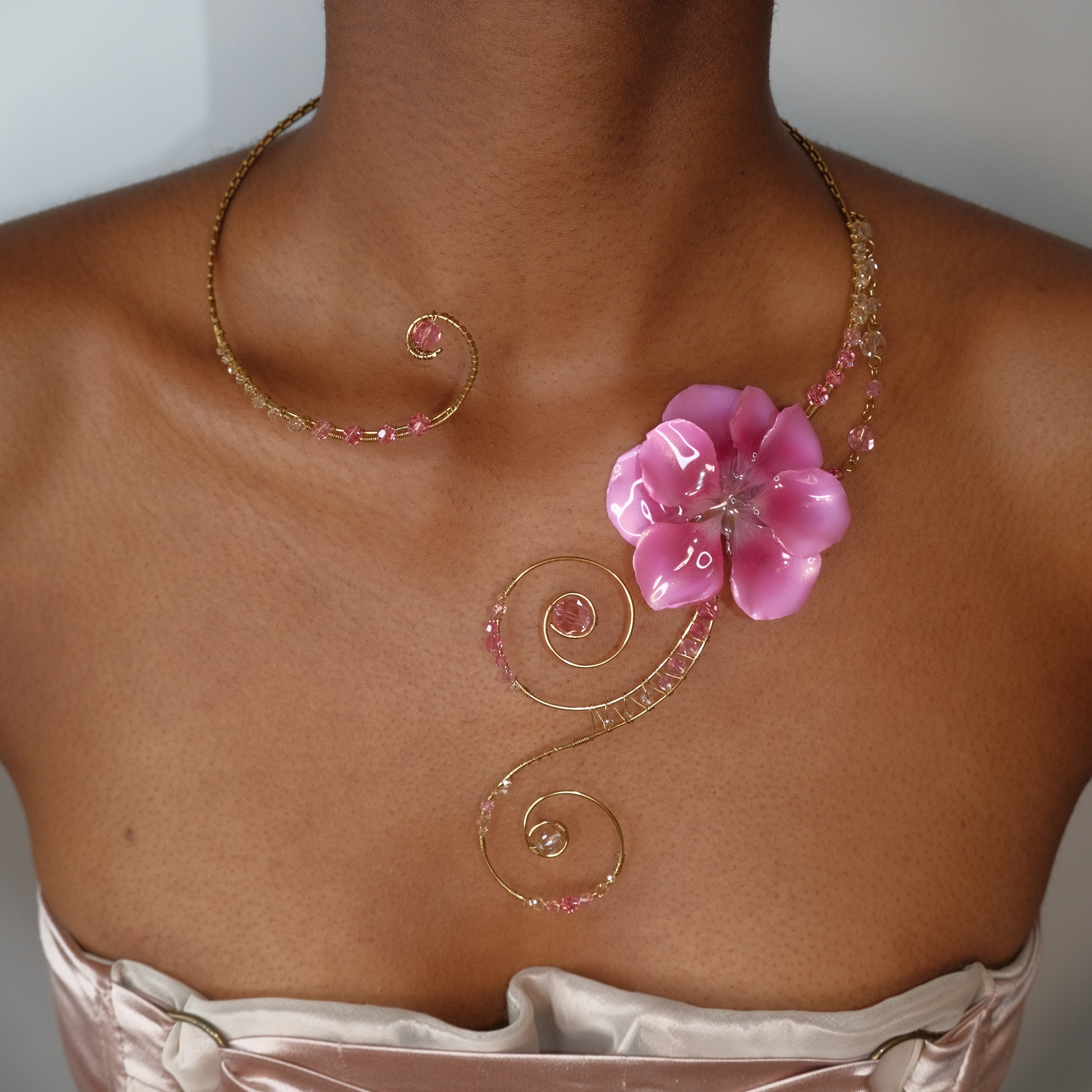 Daphne Gem Collar