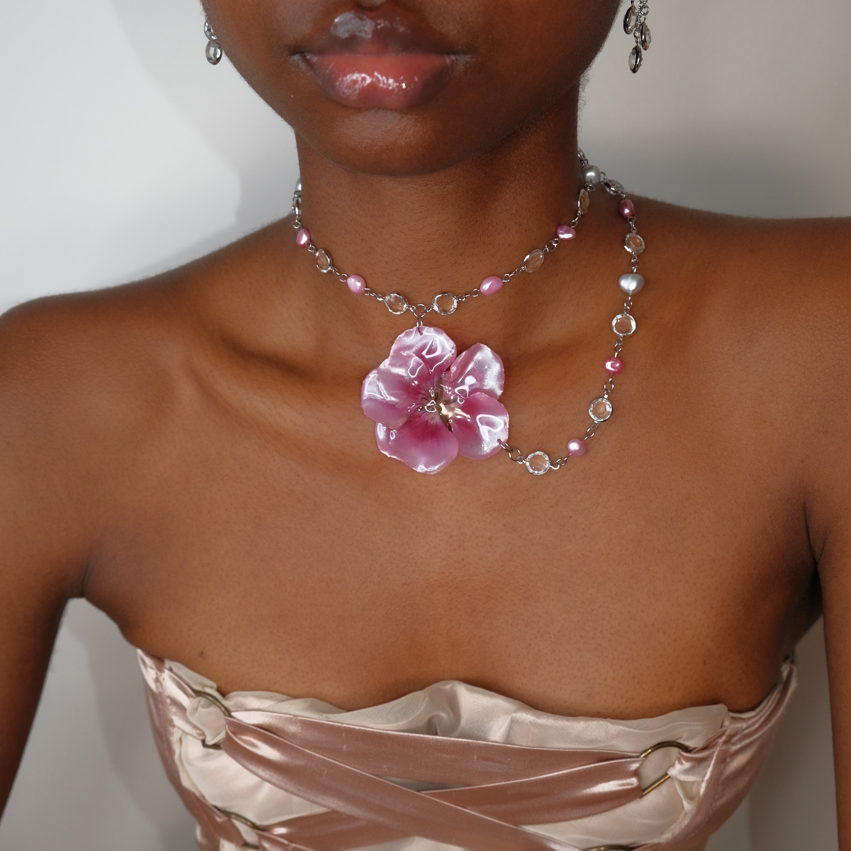 Odelia Choker