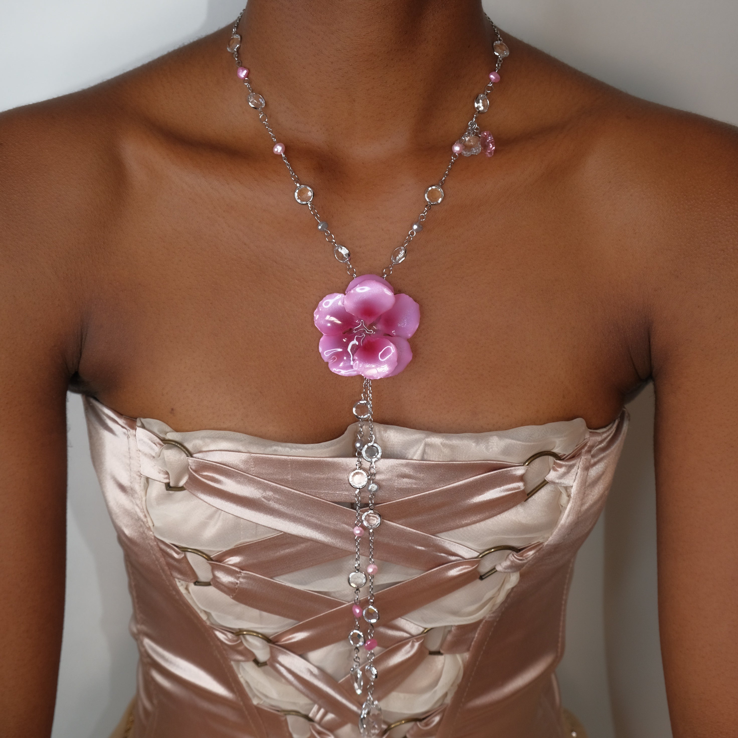 Flora Cascade Lariat