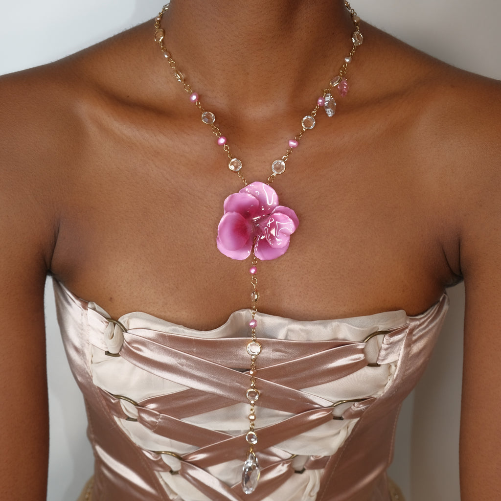 Vera Teardrop Lariat