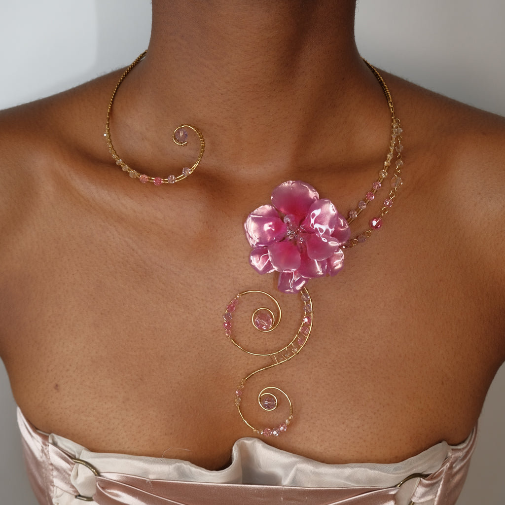 Daphne Gem Collar
