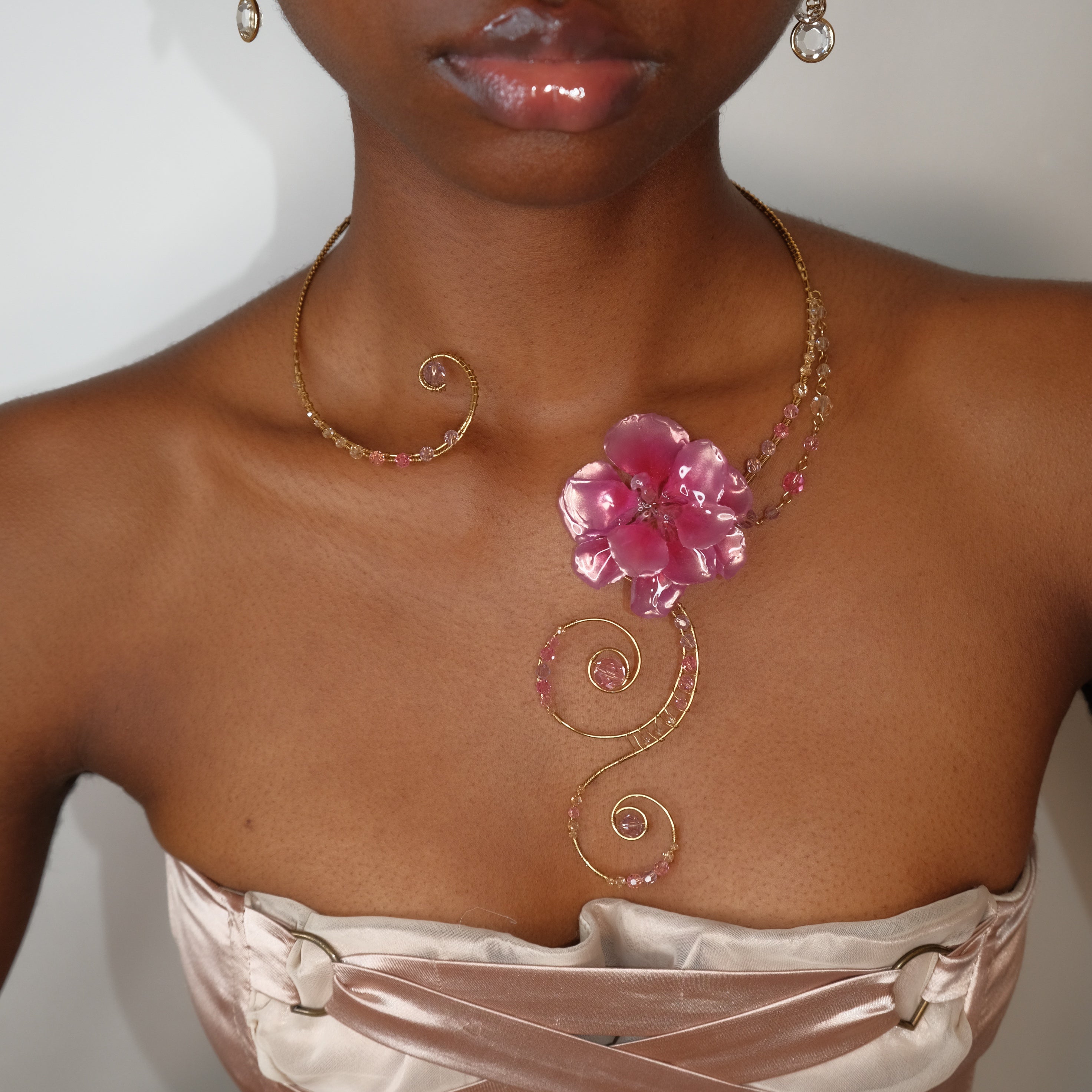 Daphne Gem Collar