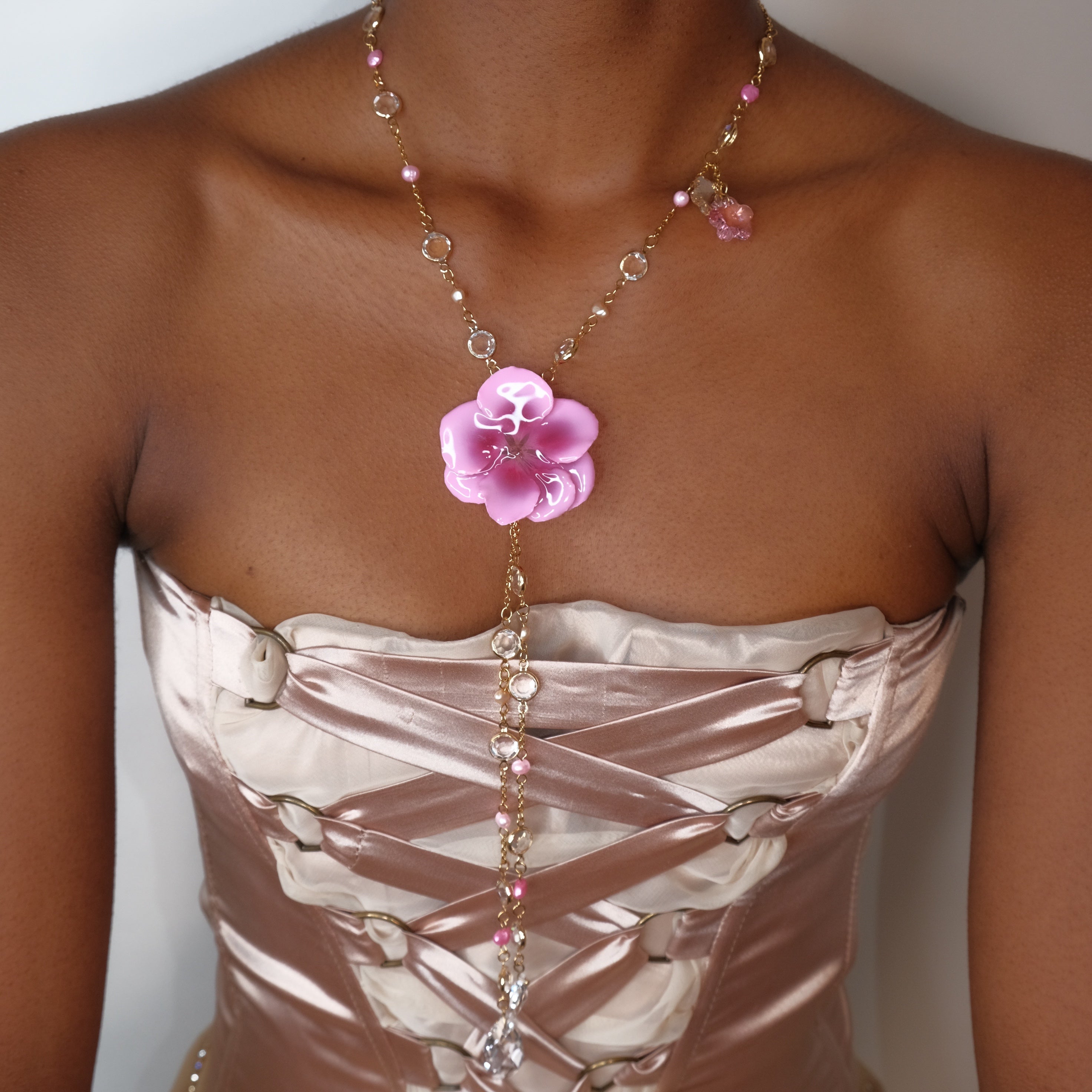 Flora Cascade Lariat
