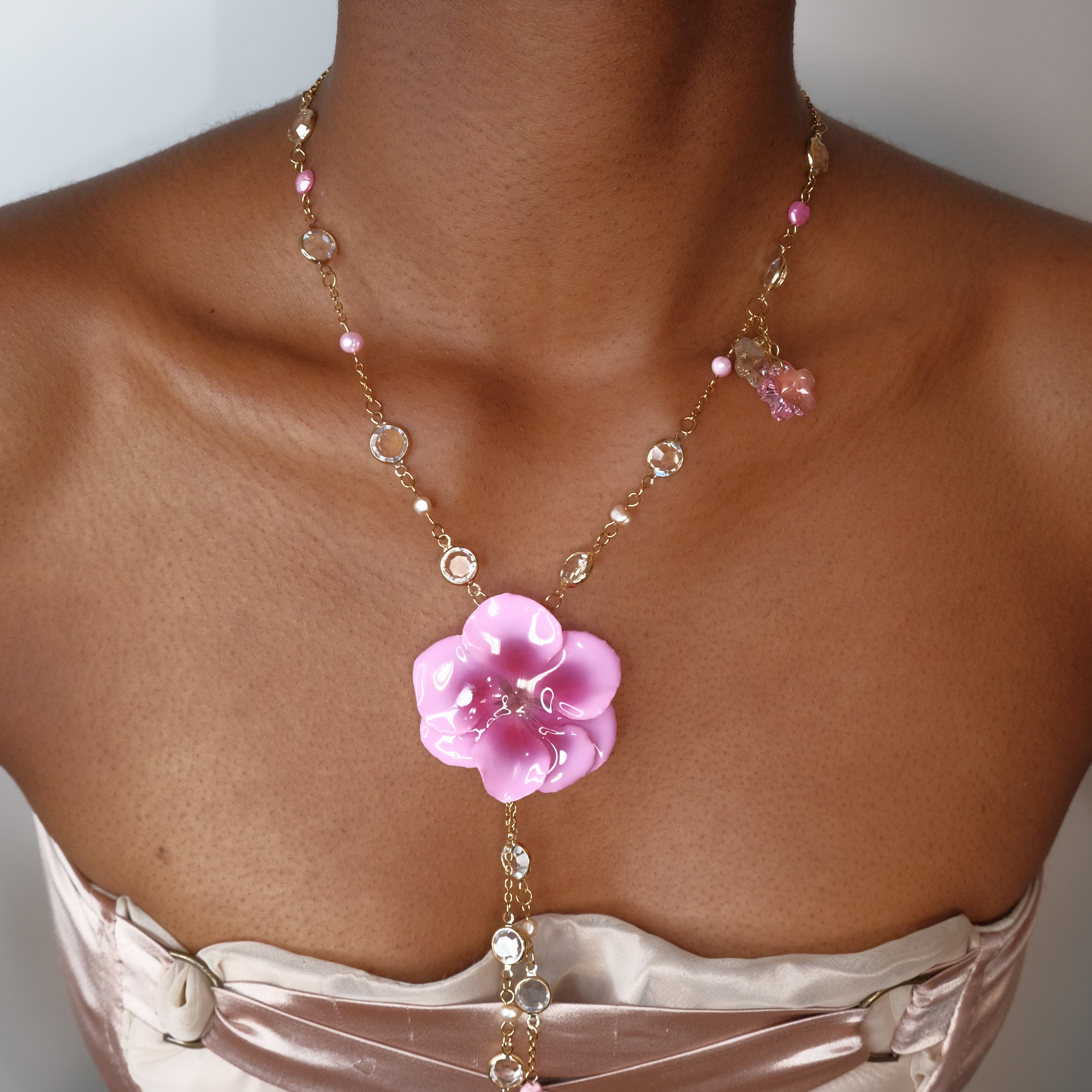 Flora Cascade Lariat