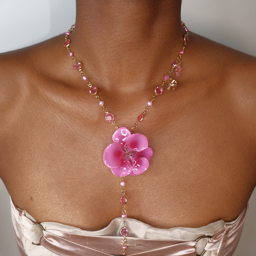 Vera Teardrop Lariat